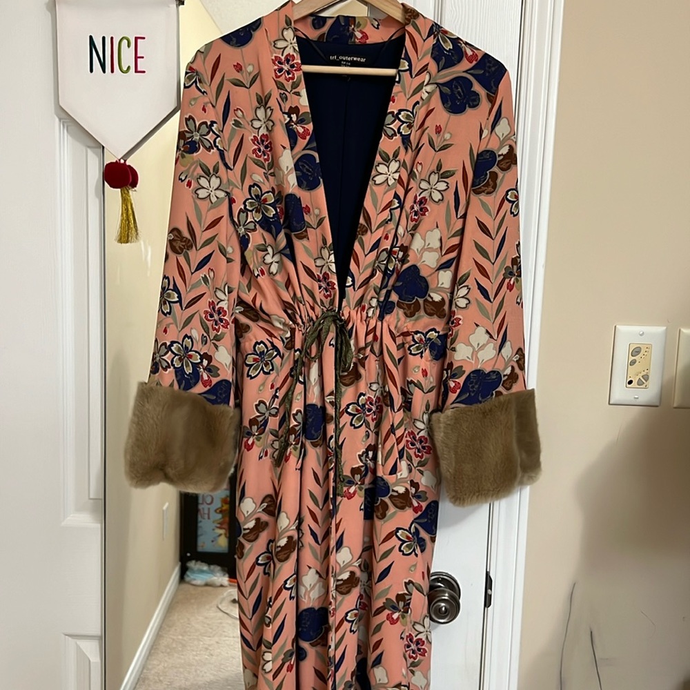 Cinch waist robe style coat